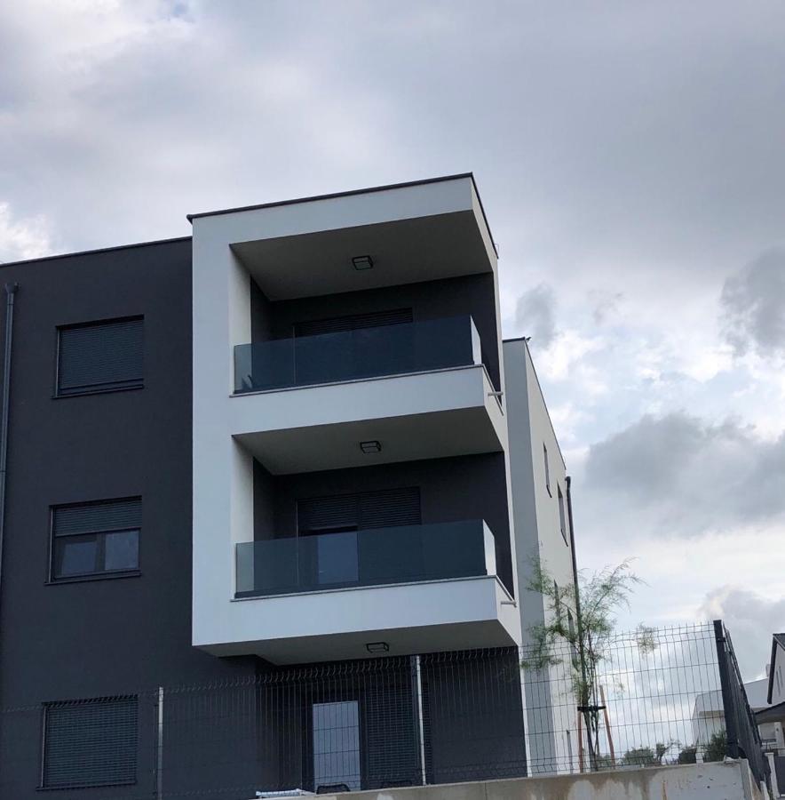 Urban Apartment พูลา ภายนอก รูปภาพ