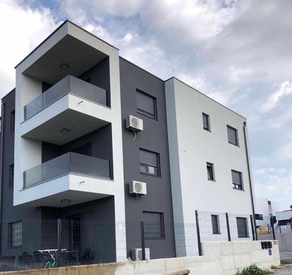 Urban Apartment พูลา ภายนอก รูปภาพ